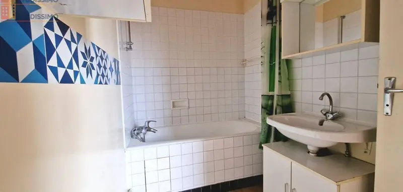 Studio 32m² Troyes - Dernier étage - Photo 3