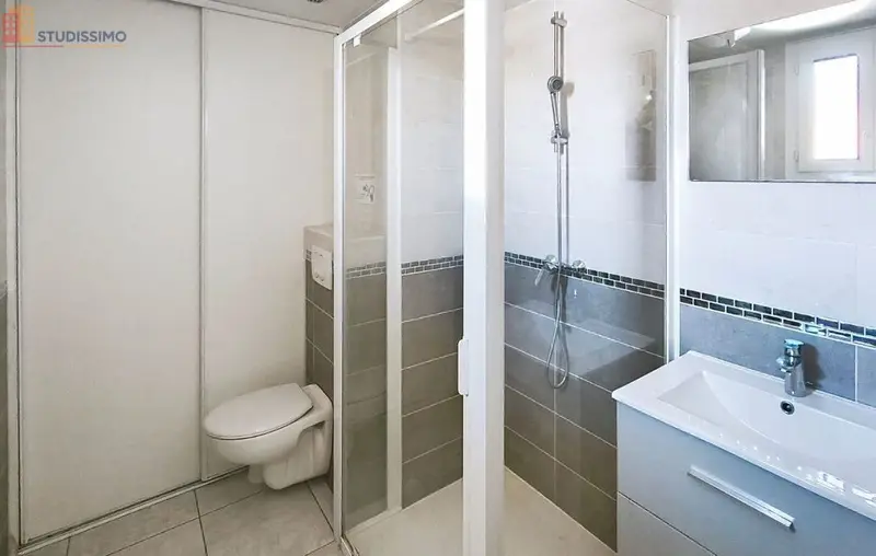 Studio 21m² Troyes - Parking, résidence sécurisée - Photo 2