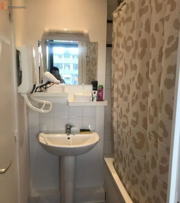 Studio meublé 20m² Lille centre - Résidence sécurisée - Photo 2