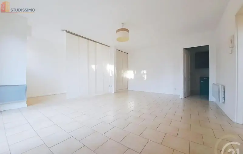 Studio 47m² Compiègne - lumineux, grand séjour - Photo 5