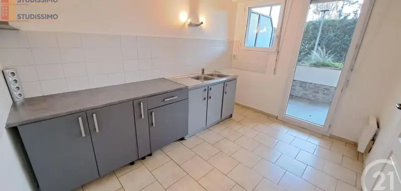 Studio 47m² Compiègne - lumineux, grand séjour - Photo 2