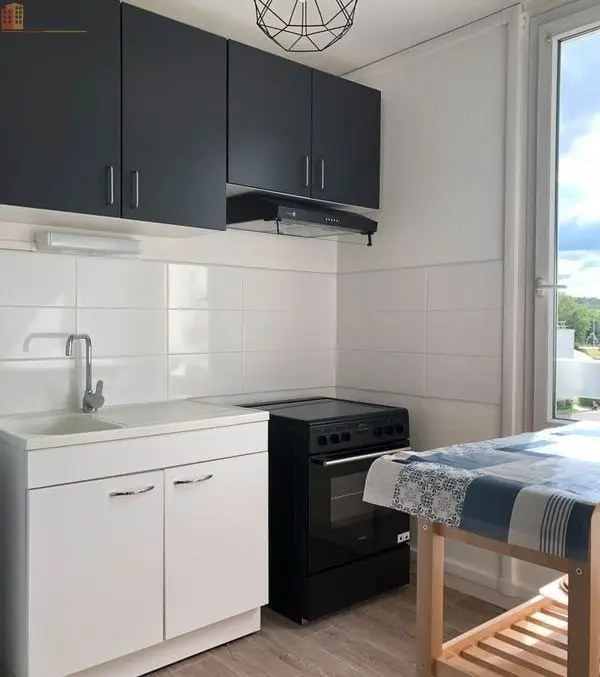 Studio meublé 33m² Compiègne - Meublé, dernier étage - Photo 2