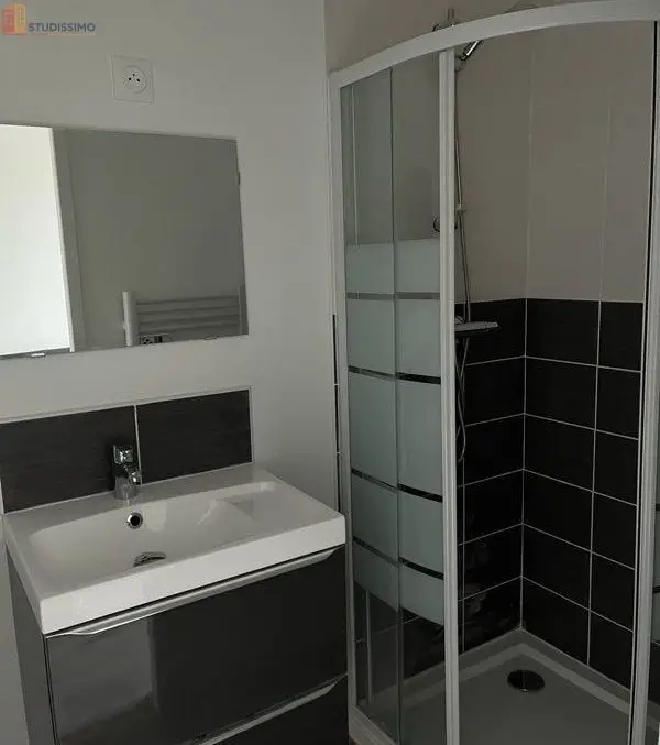 Studio meublé 15m² Clermont centre - Refait à neuf - Photo 1