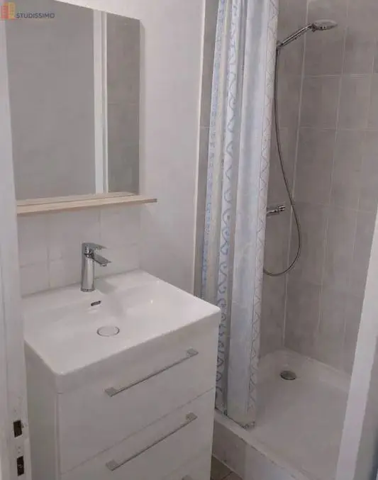Studio meublé 27m² Fleurines - Au calme, garage moto possible - Photo 2