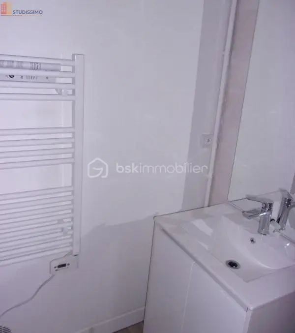 Studio 30m² Villefranche-de-Rouergue - Étage 2/4 - Photo 4