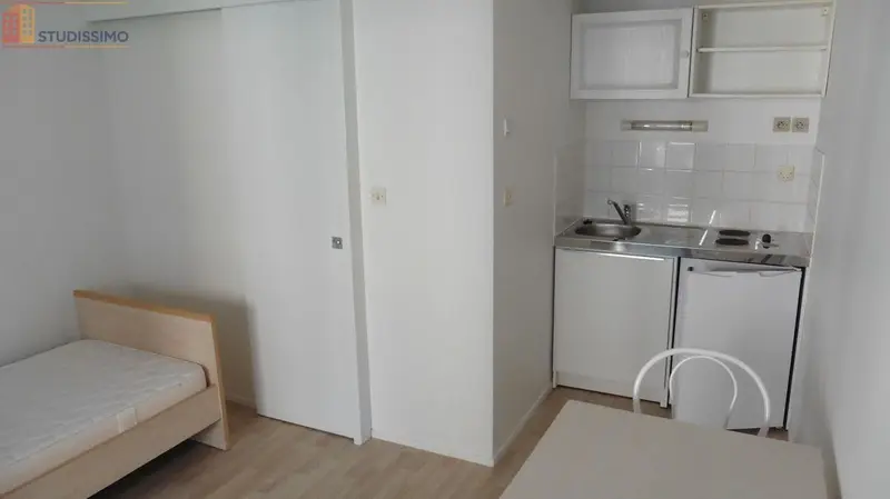 Studio meublé 14m² Alençon centre - Proche centre-ville - Photo 2