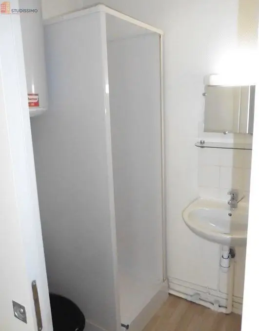 Studio meublé 14m² Alençon centre - Proche centre-ville - Photo 1