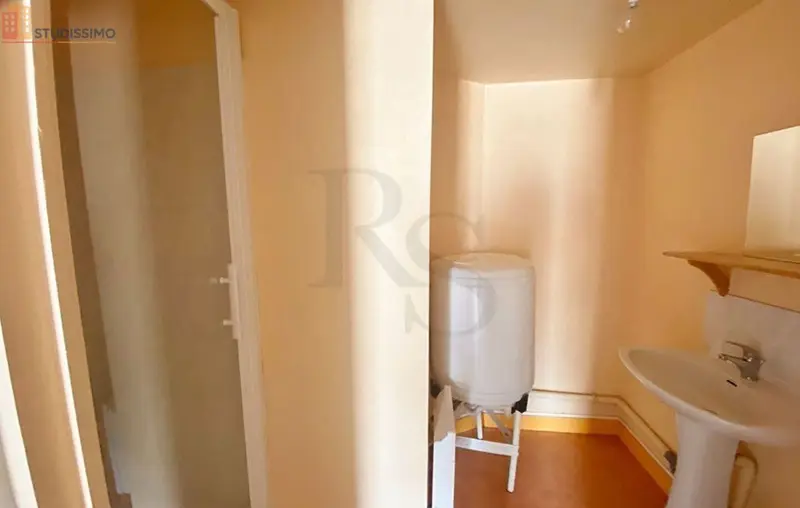 Studio 19m² Argentan - 1er étage, DPE F - Photo 1