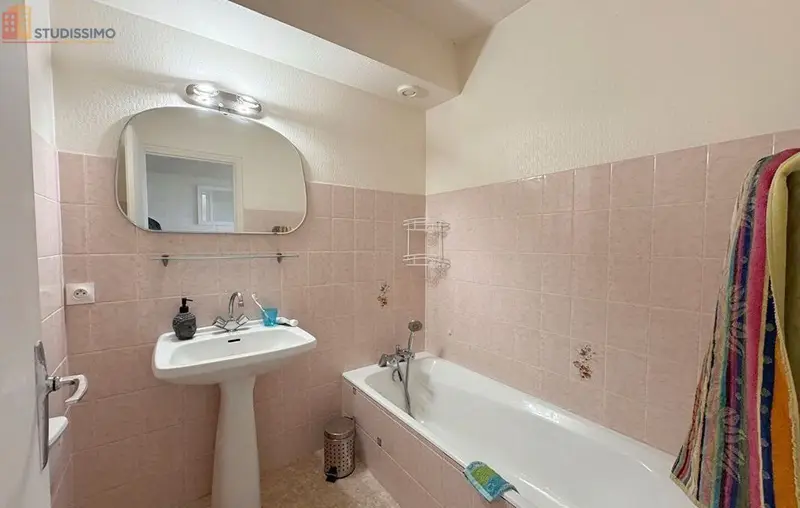 Studio 34m² Saint-Flour - Étage élevé, cosy - Photo 6