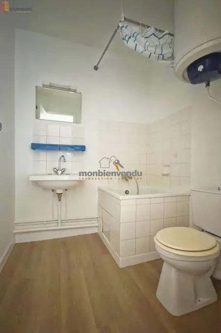 Studio 18m² Aurillac - Étage 2/4 - Photo 1