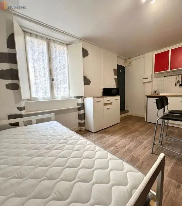 Studio 15m² Aurillac - 1er étage, lumineux - Photo 4