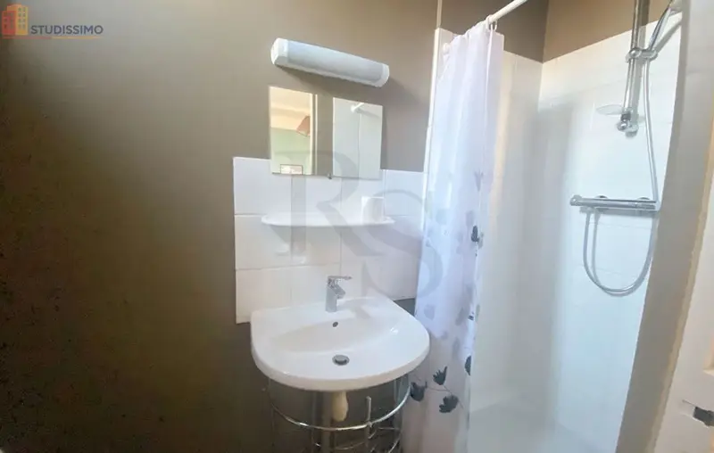 Studio 15m² Argentan - 1er étage, DPE F - Photo 2