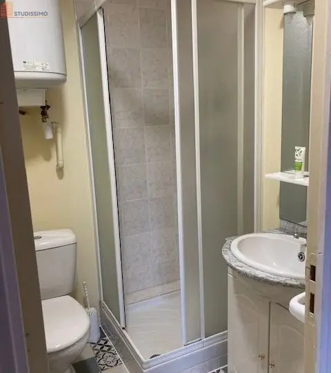 Studio meublé 17m² Flers - Chauffage et eau inclus, cuisine équipée - Photo 1