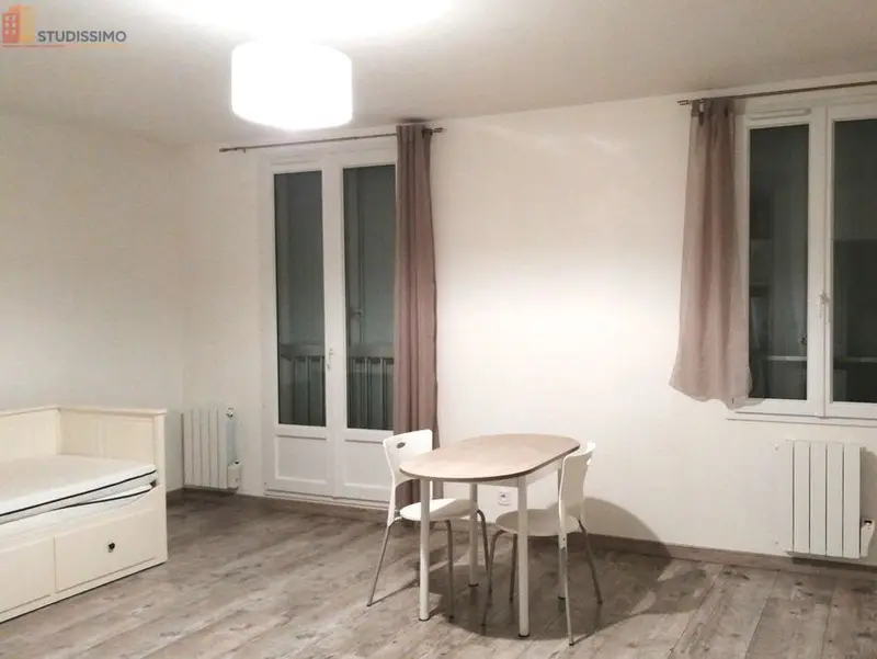 Studio 34m² Angoulême - DPE C, 1er étage - Photo 1