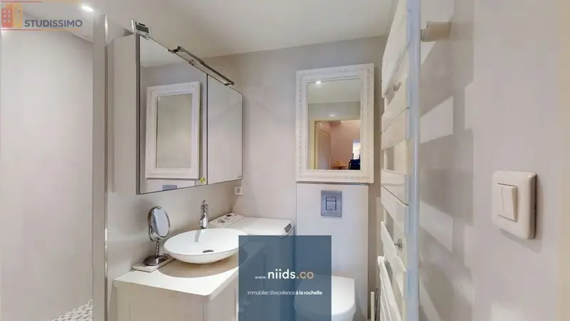 Studio 27m² La Flotte 17630 - DPE C, 1er étage - Photo 1