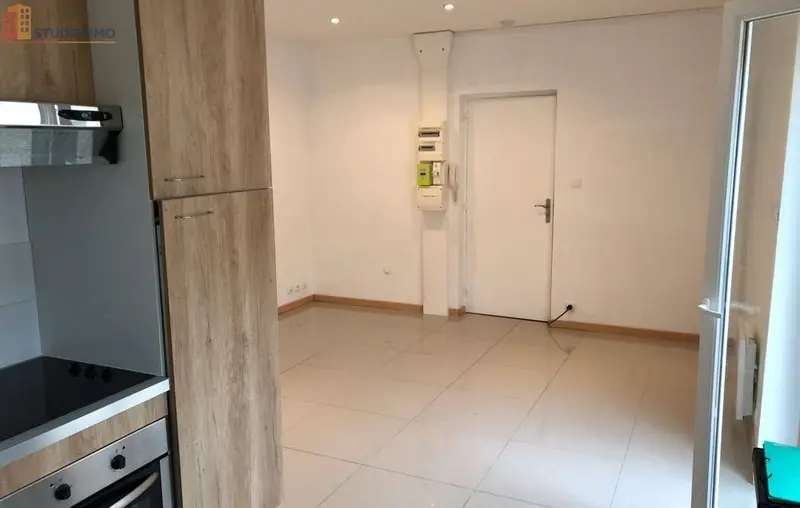 Studio 24m² Bully-les-Mines - Cour privative - Photo 2
