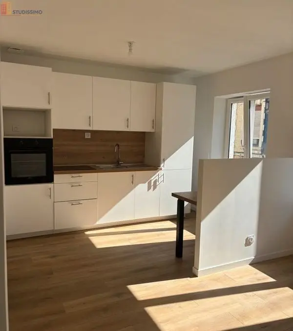 Studio 24m² Calais 62100 - 1er étage, lumineux - Photo 2