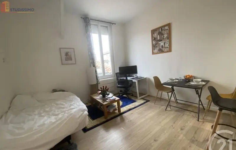 Studio 27m² La Rochelle - Étage 2, DPE F - Photo 2