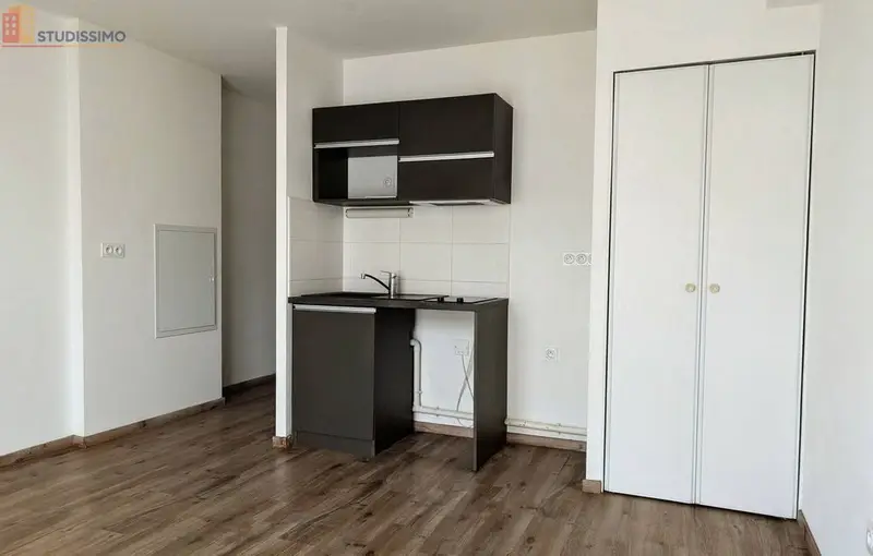 Studio 25m² La Rochelle - DPE C, 1er étage - Photo 3