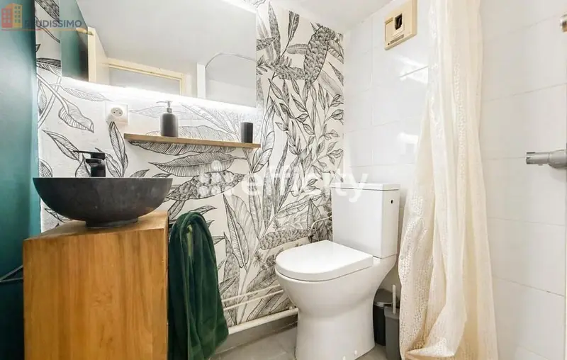 Studio 18m² Royan - Étage 2/3 - Photo 1