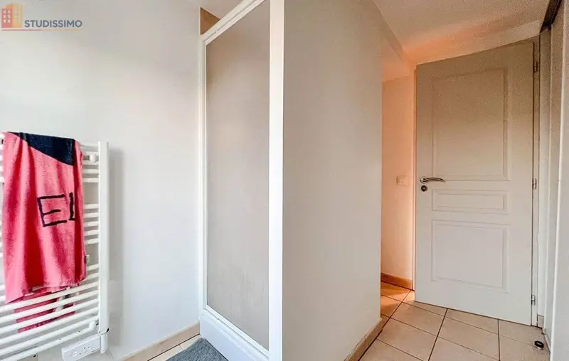 Studio 37m² Saintes - Étage élevé, DPE D - Photo 10