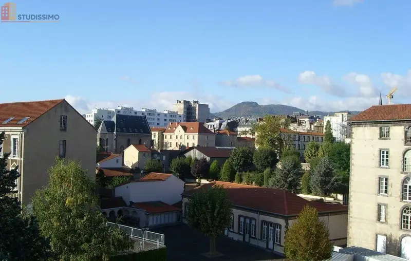 Studio 28m² Clermont-Ferrand - Mansardé, lumineux - Photo 1