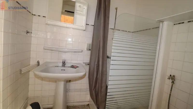 Studio meublé 22m² Perpignan 66000 - Dernier étage, lumineux - Photo 1