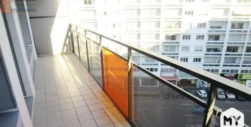 Studio meublé 35m² Clermont-Ferrand 63000 - Meublé, étage élevé - Photo 2