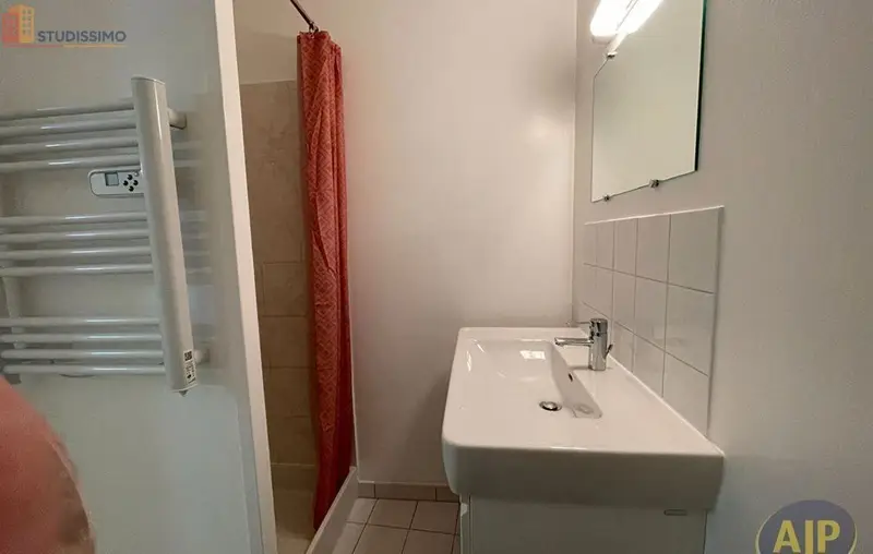 Studio 19m² Saintes - DPE D - Photo 3