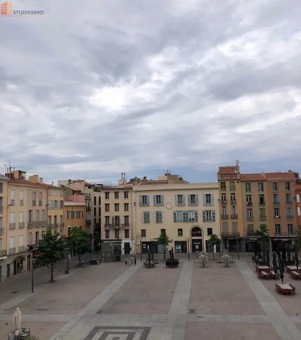 Studio meublé 30m² Perpignan - Vue place, lumineux - Photo 5