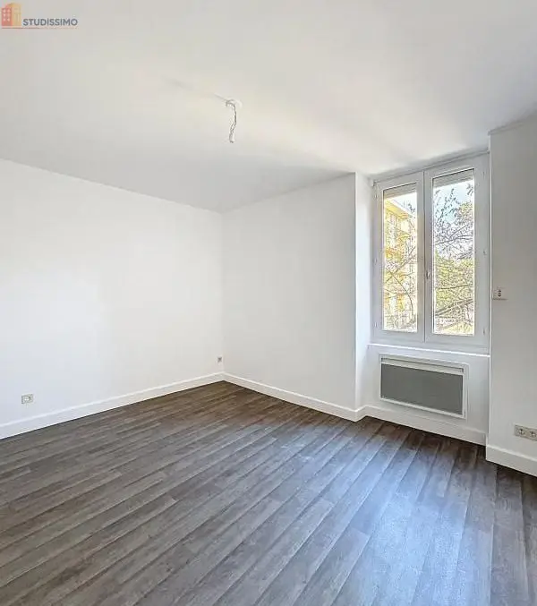 Studio 28m² Clermont-Ferrand 63000 - Photo 2