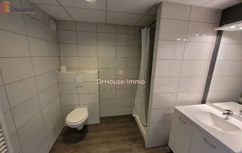 Studio meublé 21m² Clermont-Ferrand 63000 - Lumineux, 4e étage - Photo 2