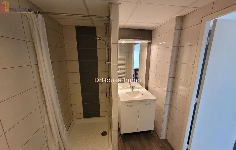 Studio meublé 21m² Clermont-Ferrand 63000 - Lumineux, 4e étage - Photo 1