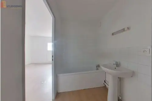 Studio 32m² Bourges - Étage élevé, DPE C - Photo 1