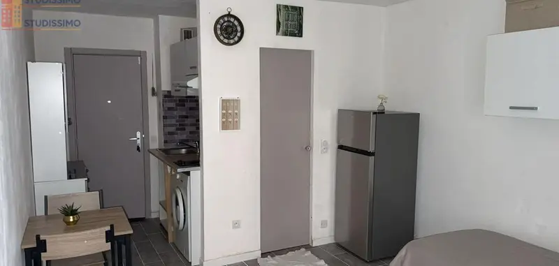 Studio meublé 18m² Perpignan - Balcon, parking - Photo 4
