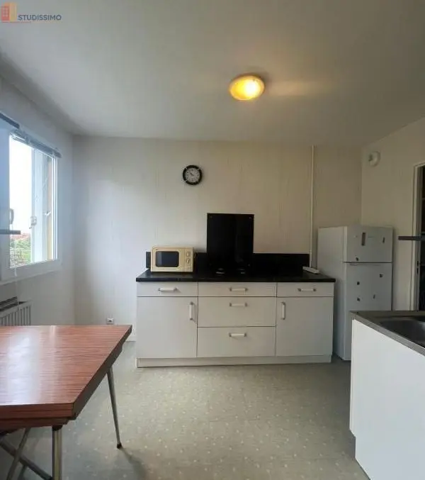 Studio 29m² Clermont-Ferrand - Meublé, DPE F - Photo 8