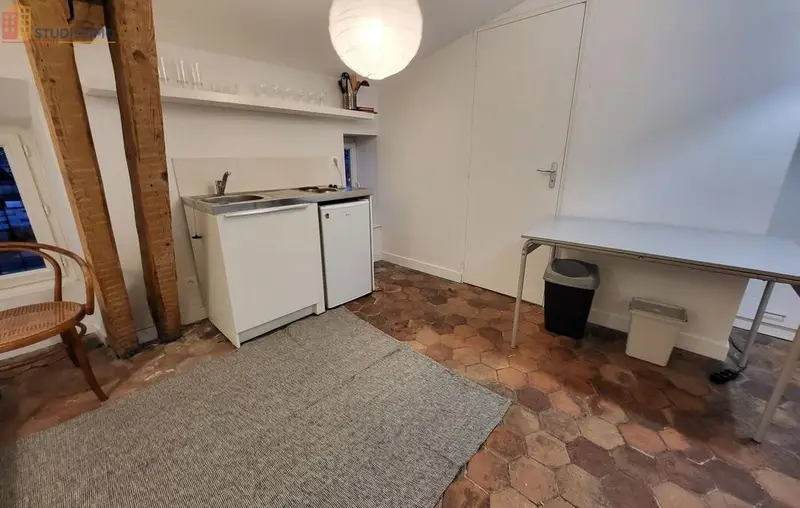 Studio meublé 29m² Clermont-Ferrand 63000 - Meublé, DPE D - Photo 1