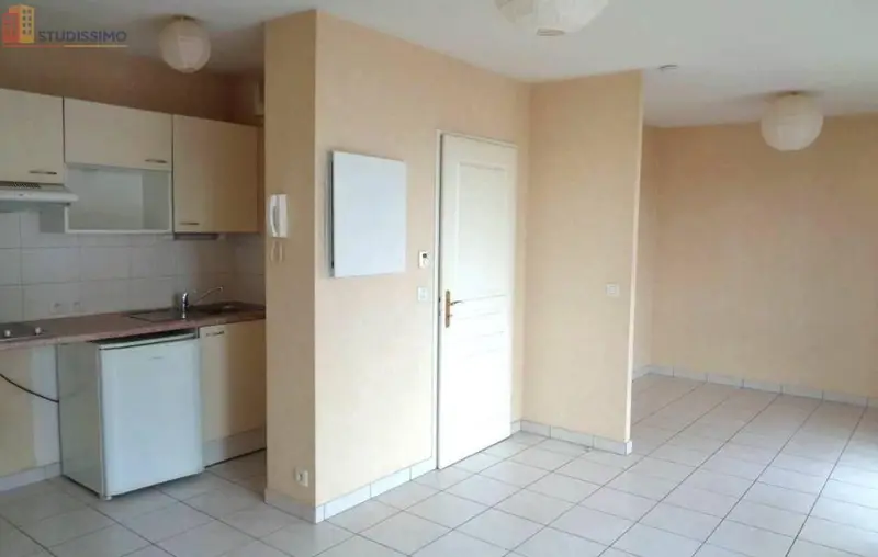 Studio 32m² Brive-la-Gaillarde - Étage 2/4, DPE C - Photo 5