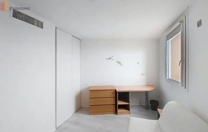 Studio meublé 18m² Clermont-Ferrand 63100 - Meublé, étage élevé - Photo 5