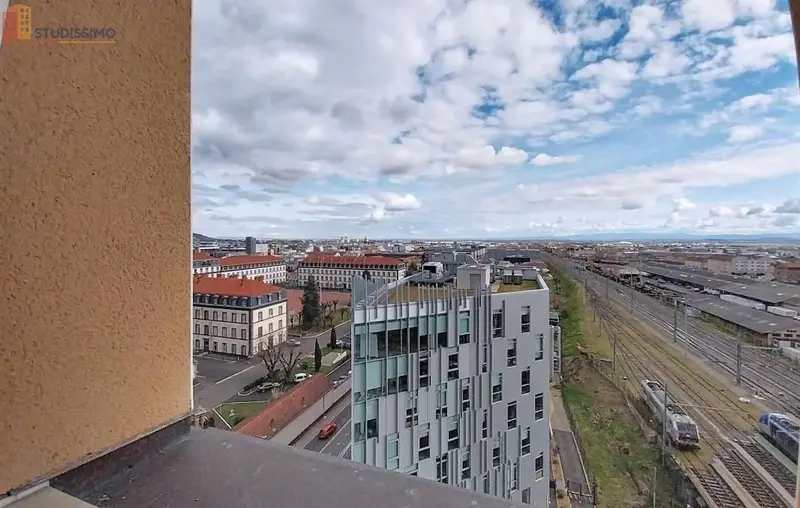 Studio meublé 18m² Clermont-Ferrand 63100 - Meublé, étage élevé - Photo 1