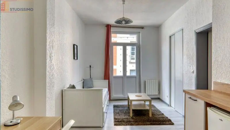 Studio 25m² Clermont-Ferrand - Entièrement meublé, en très bon état - Photo 2