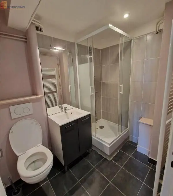 Studio 33m² Riom - 2e étage, lumineux - Photo 4