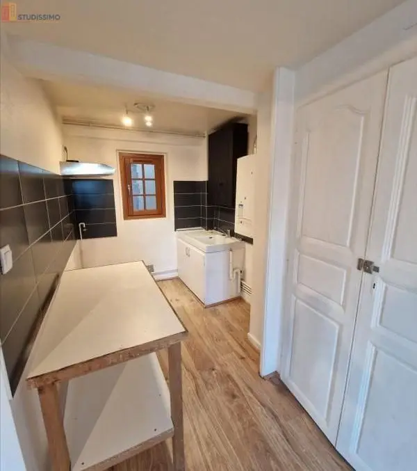 Studio 33m² Riom - 2e étage, lumineux - Photo 2