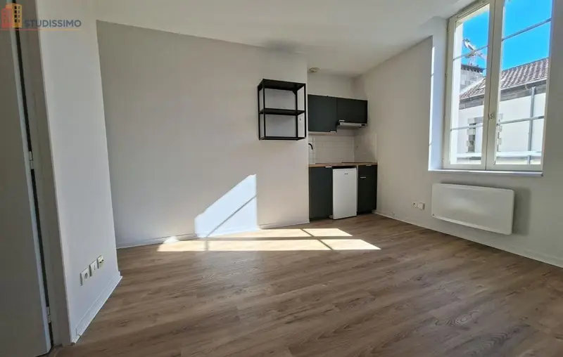Studio 20m² Clermont-Ferrand 63000 - Étage 2, DPE C - Photo 3