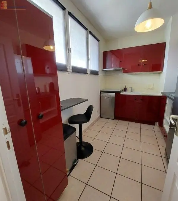 Studio 34m² Brive-la-Gaillarde - Meublé, dernier étage - Photo 2