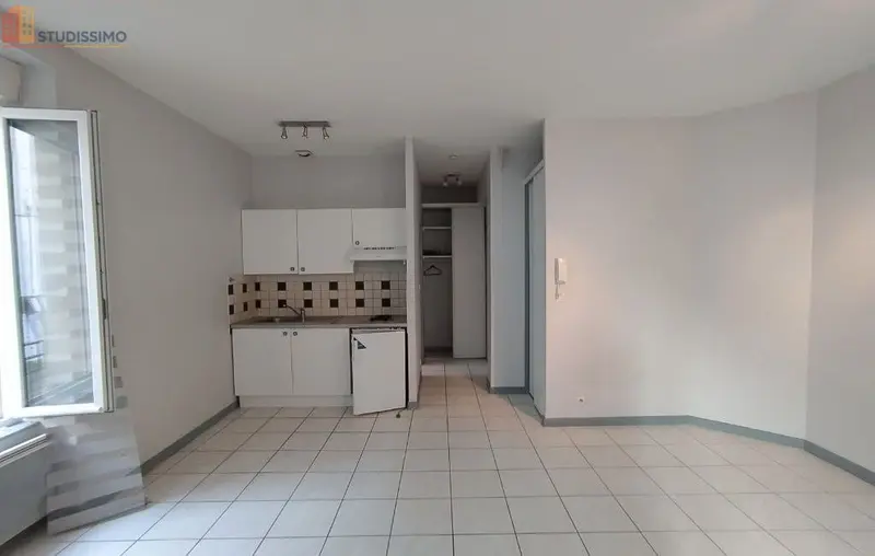 Studio 29m² Clermont-Ferrand - 1er étage, lumineux - Photo 4