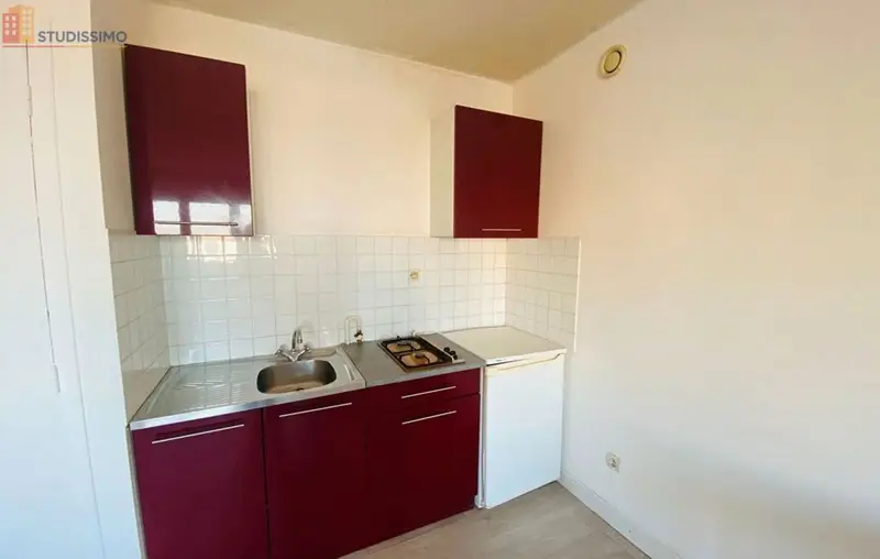 Studio 25m² Saint-Brieuc - Dernier étage, lumineux - Photo 4