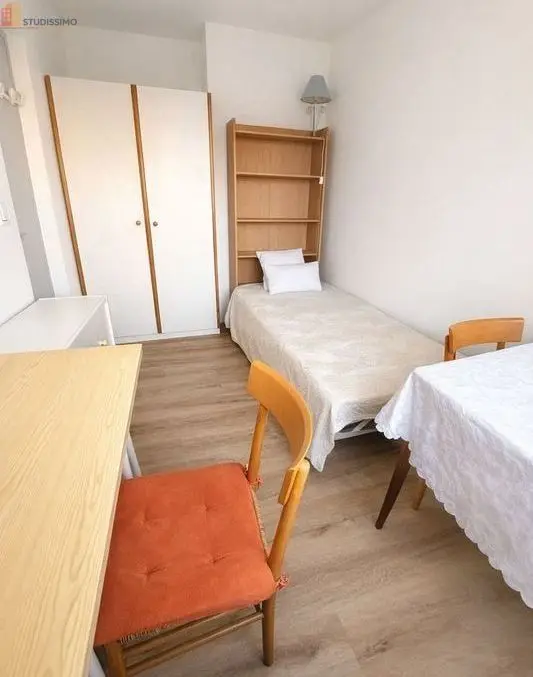 Studio 17m² Strasbourg centre - Lumineux, vue sur les toits - Photo 9