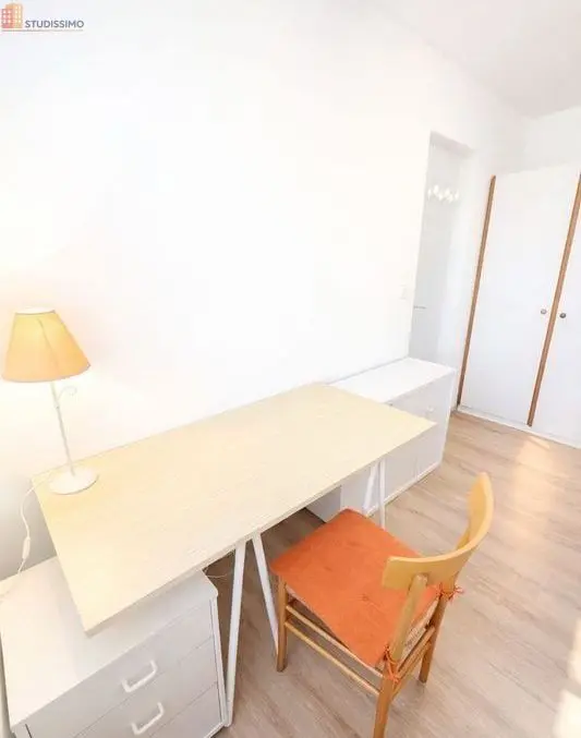 Studio 17m² Strasbourg centre - Lumineux, vue sur les toits - Photo 2