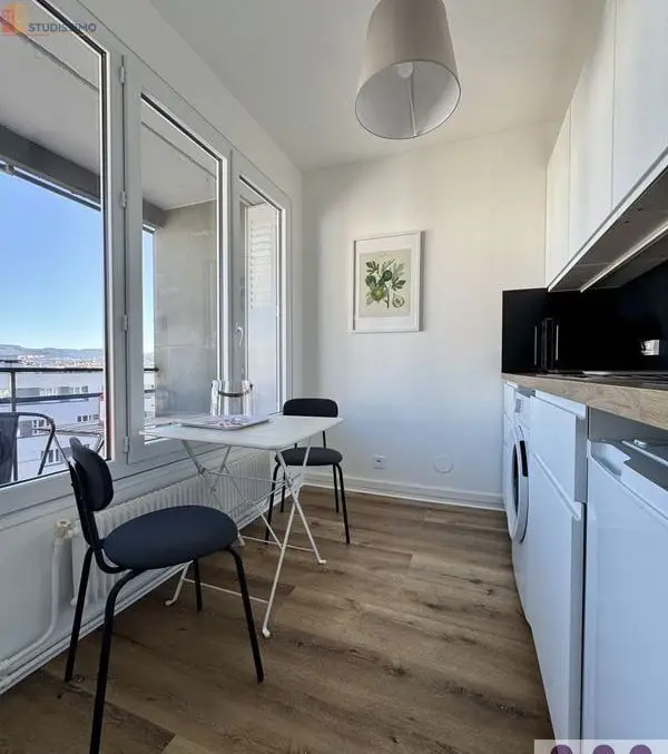 Studio meublé 31m² Clermont-Ferrand - Lumineux, étage élevé - Photo 2